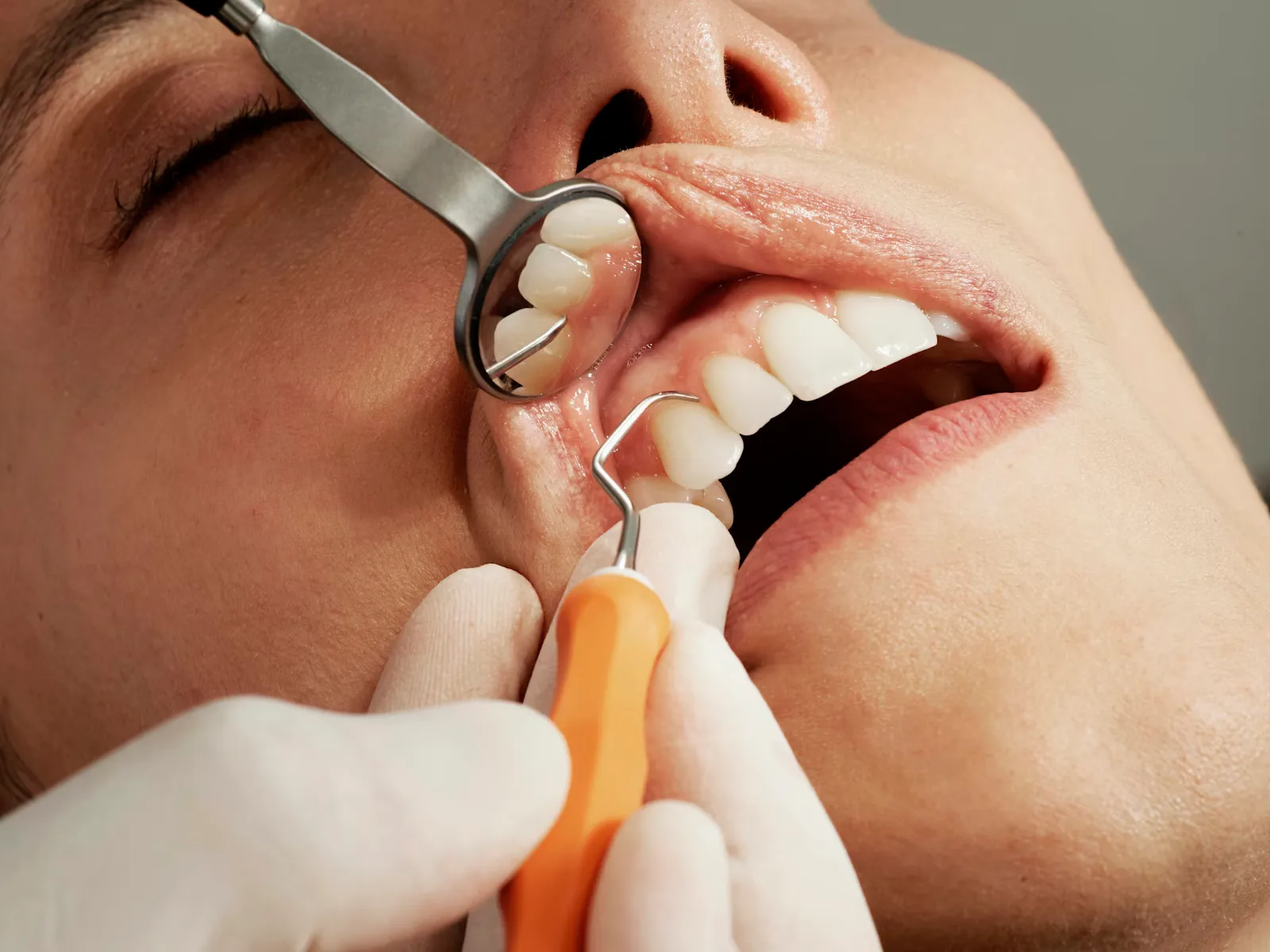 Emergency dentist in Chicago