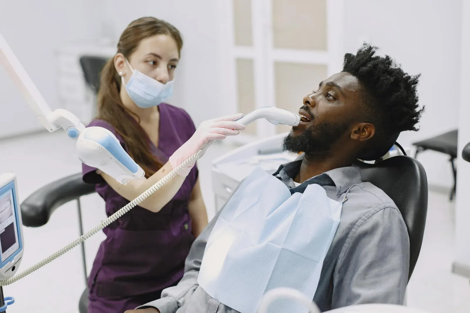 Dental consult for clear aligners